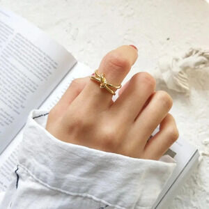 Minimalist 925 Sterling Silver Knot Ring (Gold)